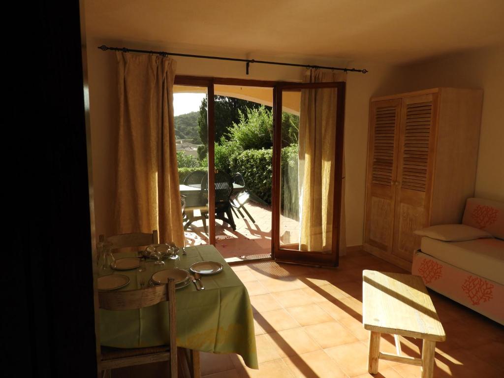 apartment with sea view (1)