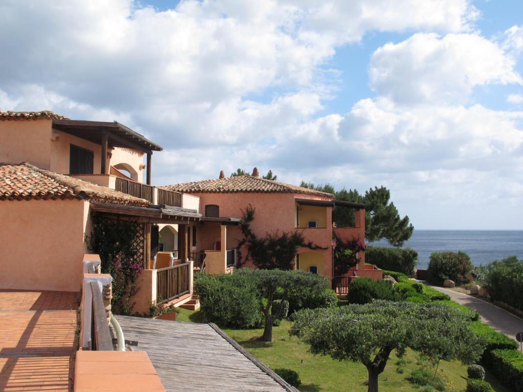 chrysalis bay apartment complex (5)