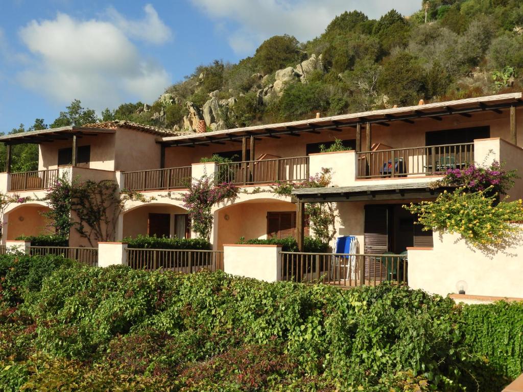 chrysalis bay apartment complex (8)